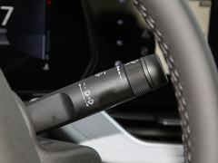 2023款 1.3T 轻混自动尊享版