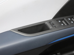 2023款 1.3T 轻混自动尊享版