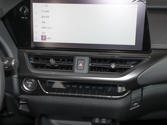 2022款 260h 探・酷版
