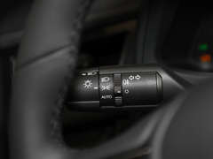 2022款 260h 探・酷版