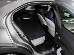 2022款 260h 探?趣版