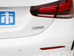 2022款 改款二 A 200 L 运动轿车时尚型