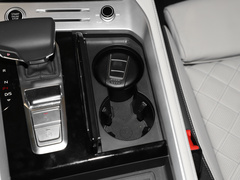 2023款 40 TFSI quattro 观云型 飞骑套装