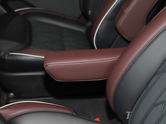 2023款 EcoBoost 285 四驱钛金版 6座