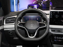 2023款 380TSI 四驱R-Line Pro智慧版
