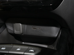 2022款 1.5T CVT潮启版