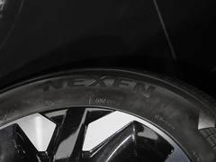 2023款 2.0T 两驱豪华版