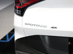 2023款 2.0T 两驱豪华版