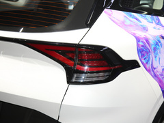 2023款 2.0T 两驱豪华版