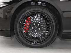 2022款 增程版 1160km 后驱大版