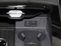 2022款 增程版 1160km 后驱大版