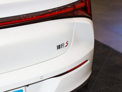 2022款 增程版 1160km 后驱大版
