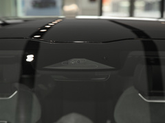 2022款 纯电 715km 后驱大版