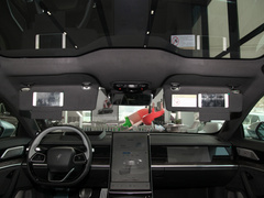 2022款 纯电 715km 后驱大版