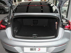 2022款 纯电 715km 后驱大版