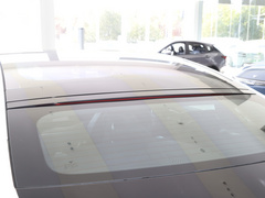 2022款 纯电 715km 后驱中版