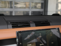 2023款 改款 90 3.0T P400 暗黑特别版