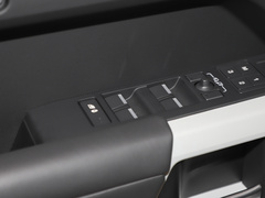 2023款 改款 110 3.0T P400 X-DYNAMIC HSE