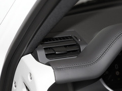 2023款 改款 110 3.0T P400 X-DYNAMIC HSE