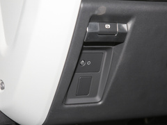 2023款 改款 110 3.0T P400 暗黑特别版