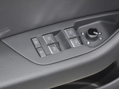 2023款 40 TFSI 豪华动感型