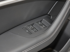 2023款 55 TFSI quattro 旗舰动感型