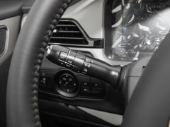 2023款 1.5L 手动乐享版