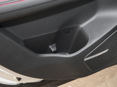 2023款 1.5L 手动乐享版