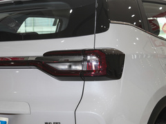 2023款 1.5L 手动乐享版