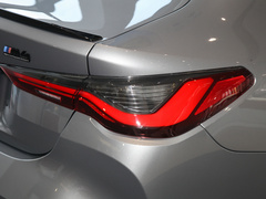 2023款 M3四门轿车 M xDrive 雷霆版