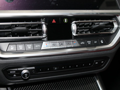 2023款 M3四门轿车 M xDrive 雷霆版