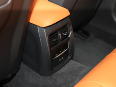 2023款 M3四门轿车 M xDrive 雷霆版