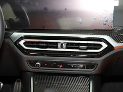 2023款 M3四门轿车 M xDrive 雷霆版