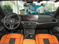 2023款 M3四门轿车 M xDrive 雷霆版