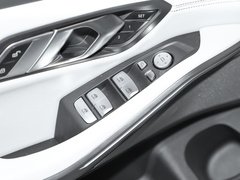 2023款 M3四门轿车 M xDrive 雷霆版