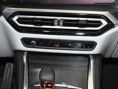 2023款 M3四门轿车 M xDrive 雷霆版
