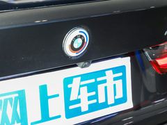 2023款 M3四门轿车 M xDrive 雷霆版