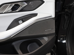 2023款 M3四门轿车 M xDrive 雷霆版