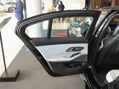 2023款 M3四门轿车 M xDrive 雷霆版