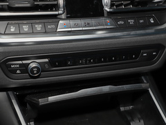 2023款 M4双门轿跑车 M xDrive 雷霆版