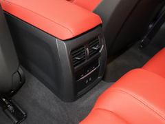 2023款 M4敞篷轿跑车 M xDrive 雷霆版