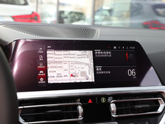 2023款 M4敞篷轿跑车 M xDrive 雷霆版