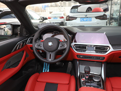2023款 M4敞篷轿跑车 M xDrive 雷霆版