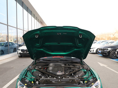 2023款 M4敞篷轿跑车 M xDrive 雷霆版