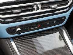 2023款 M4敞篷轿跑车 M xDrive 雷霆版