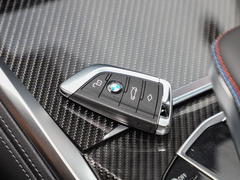 2023款 M4敞篷轿跑车 M xDrive 雷霆版