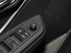 2022款 双擎 2.0L 奕行版