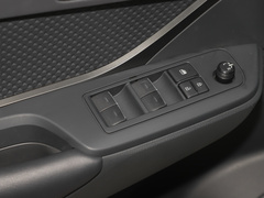 2022款 2.0L 奕行版