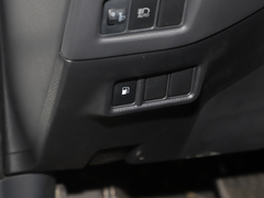 2022款 2.0L 奕行版