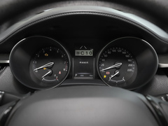 2022款 2.0L 奕行版
